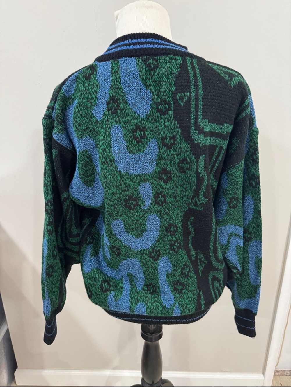 Vintage 80s City Streets green and blue artsy unique unisex pull-over sweater - Picture 4 of 5